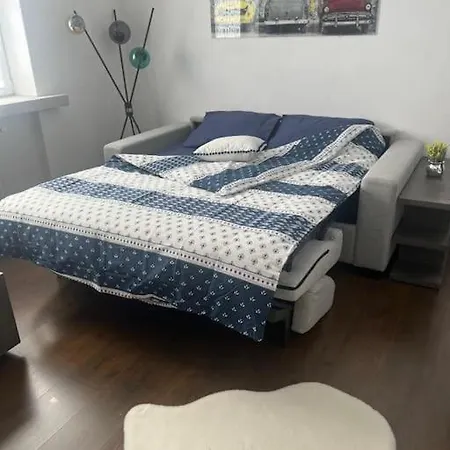 Apartament Lovely 1 Bedroom In Center