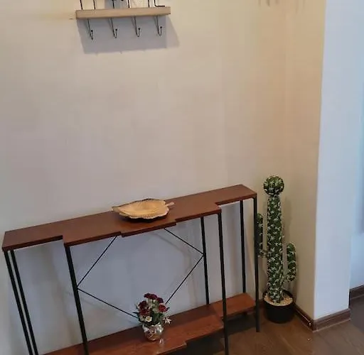 아파트 Lovely 1 Bedroom In Center *