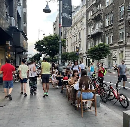 Lovely 1 Bedroom In Center *