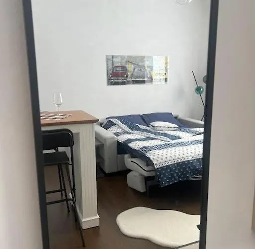 Apartman Lovely 1 Bedroom In Center Bukarest