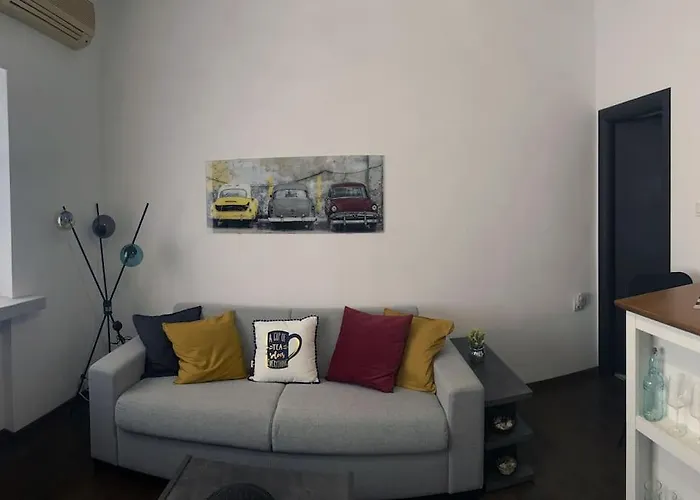 Lovely 1 Bedroom In Center *