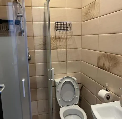 Lovely 1 Bedroom In Center