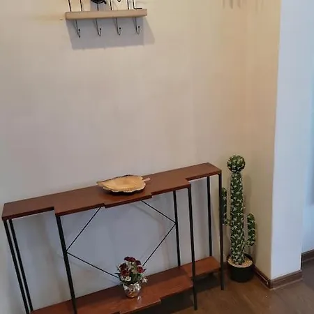 Apartment Lovely 1 Bedroom In Center *