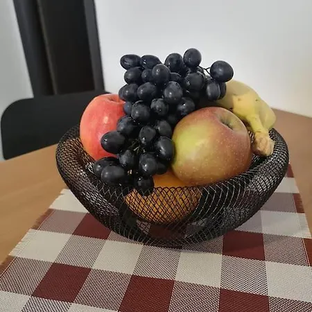 Lovely 1 Bedroom In Center *